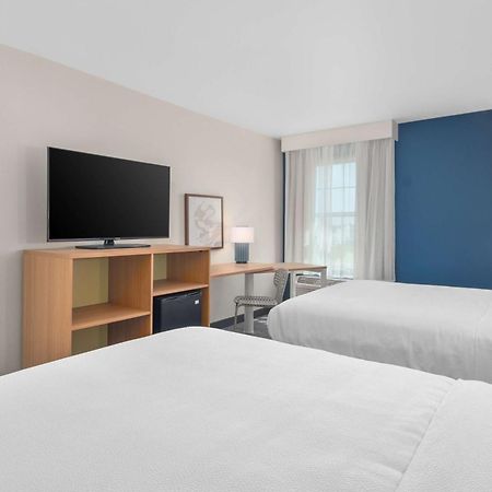 Spark By Hilton Minot Exterior photo