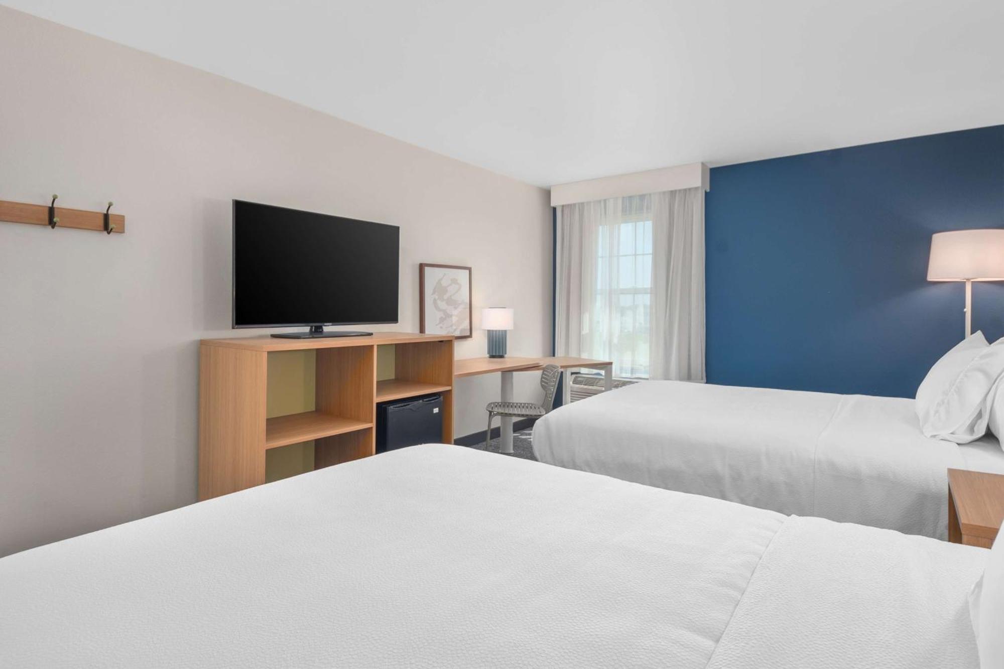 Spark By Hilton Minot Exterior photo